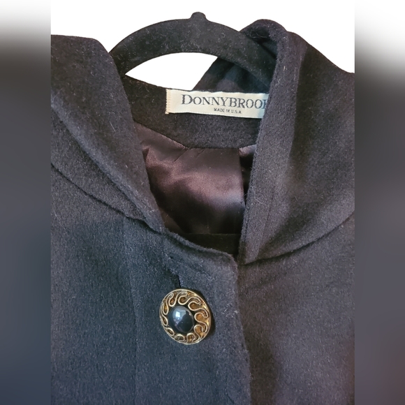 Vintage  Donny Brook Women's Long Wool Coat with Hood - Picture 4 of 5